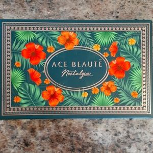 Ace Beaute eyeshadow pallete